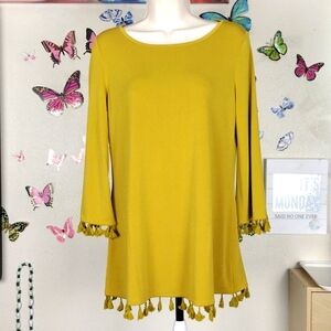Nina Leonard vintage mustard yellow half sleeve blouse with tassles